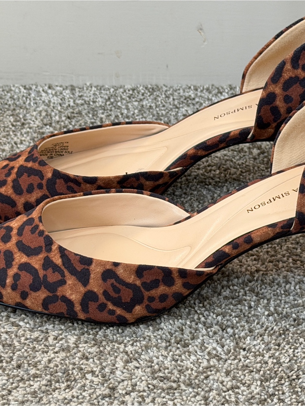 Jessica Simpson Leopard Print Pointed Toe D'Orsay Heels - Picture 3 of 6